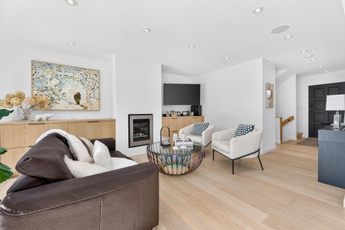 1880 Bellevue Avenue, West Vancouver, BC 