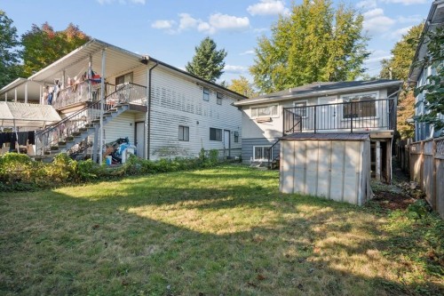 4520 Welwyn Street , Vancouver, BC V5N 3Z5 2