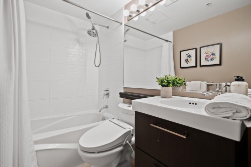 307-3600 Windcrest Drive, North Vancouver, BC 