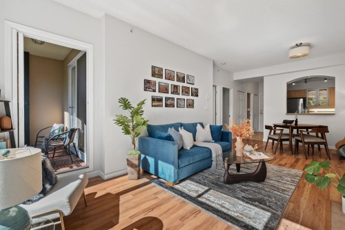 307-3600 Windcrest Drive, North Vancouver, BC 
