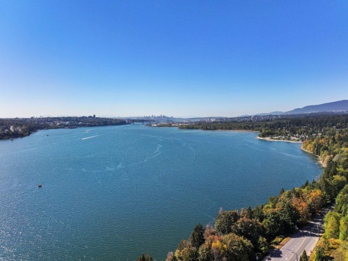 307-3600 Windcrest Drive, North Vancouver, BC 