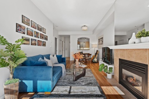 307-3600 Windcrest Drive, North Vancouver, BC 