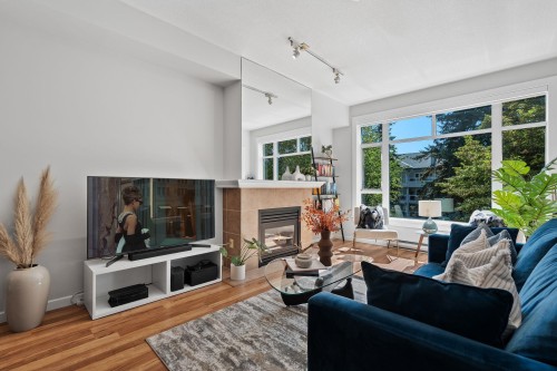 307-3600 Windcrest Drive, North Vancouver, BC 