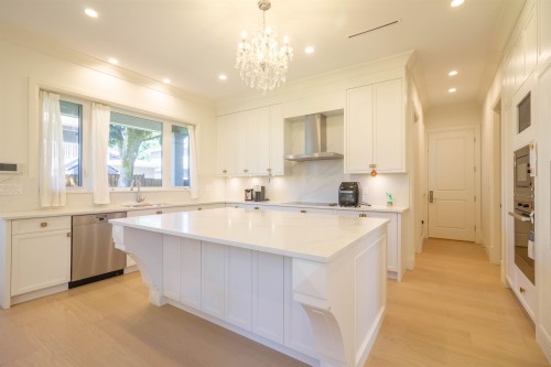 3907 Hertford Street, Burnaby, BC 
