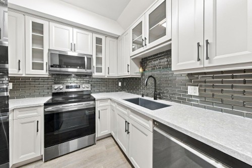 401-580 Twelfth Street, New Westminster, BC 