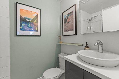 307-2335 York Avenue, Vancouver, BC 