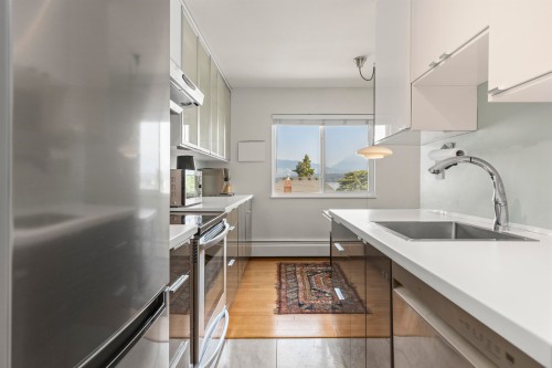 307-2335 York Avenue, Vancouver, BC 