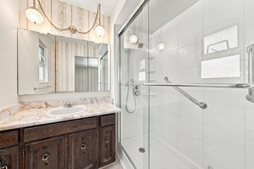 4148 Fairway Place, North Vancouver, BC 
