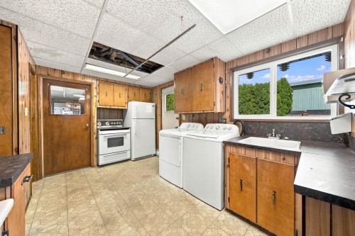 4148 Fairway Place, North Vancouver, BC 