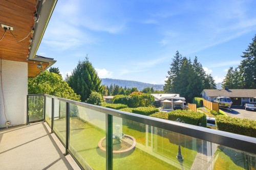 4148 Fairway Place, North Vancouver, BC 