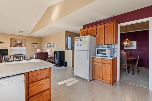 2740 Westlake Drive, Coquitlam, BC 