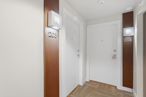 203-2481 Waterloo Street, Vancouver, BC 