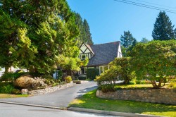 510 Evergreen Place North Vancouver, BC V7N 2Z2