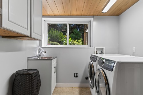 517 Ailsa Avenue, Port Moody, BC 