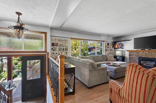 517 Ailsa Avenue, Port Moody, BC 