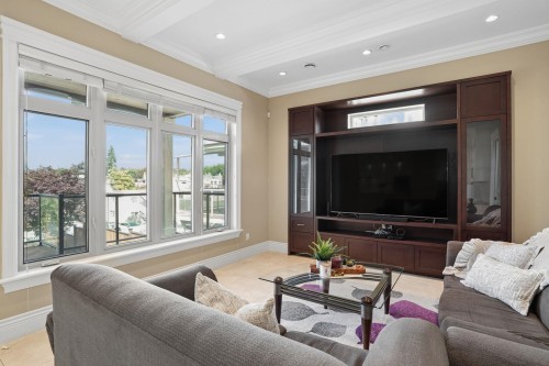 5807 Cree Street, Vancouver, BC 
