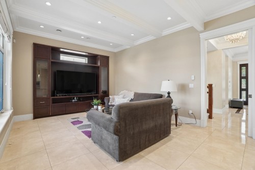 5807 Cree Street, Vancouver, BC 