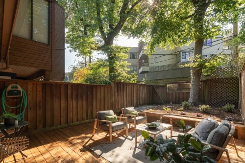 207-2410 Cornwall Avenue, Vancouver, BC 