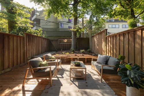 207-2410 Cornwall Avenue, Vancouver, BC 