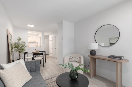 207-2410 Cornwall Avenue, Vancouver, BC 