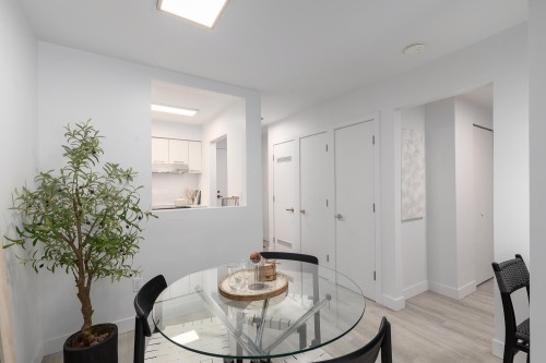 207-2410 Cornwall Avenue, Vancouver, BC 