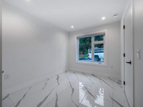 3087 Royal Oak Avenue, Burnaby, BC 