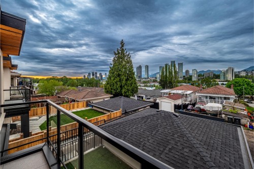 3087 Royal Oak Avenue, Burnaby, BC 