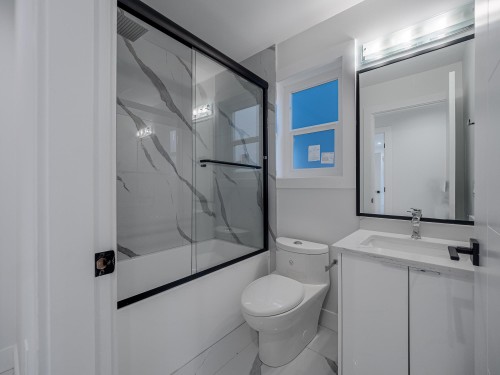 3087 Royal Oak Avenue, Burnaby, BC 