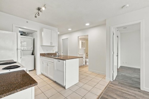 809-933 Hornby Street , Vancouver, BC V6Z 3G4 5