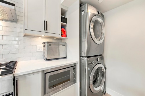 2178 Renfrew Street, Vancouver, BC 