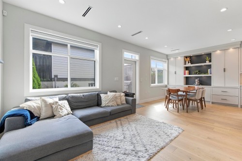 2178 Renfrew Street, Vancouver, BC 