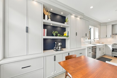 2178 Renfrew Street, Vancouver, BC 