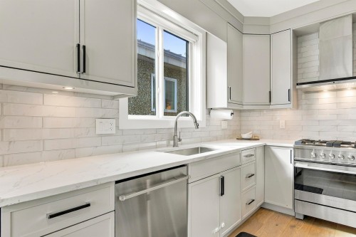 2178 Renfrew Street, Vancouver, BC 