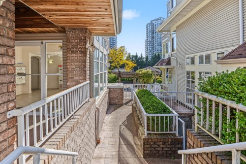 302-3638 Rae Avenue, Vancouver, BC 