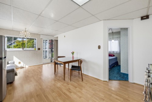 3587 Triumph Street, Vancouver, BC 