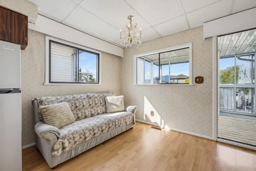 3587 Triumph Street, Vancouver, BC 
