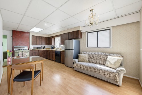3587 Triumph Street, Vancouver, BC 