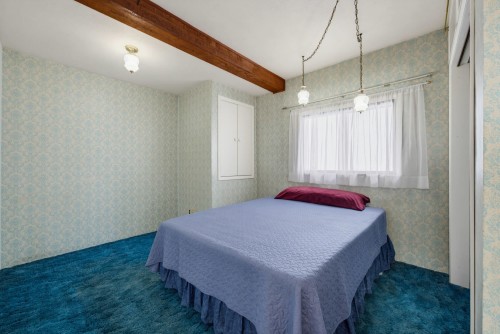 3587 Triumph Street, Vancouver, BC 