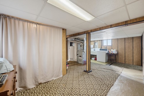 3587 Triumph Street, Vancouver, BC 
