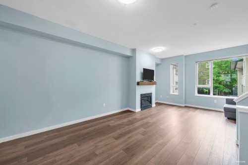 51-9229 University Crescent, Burnaby, BC 