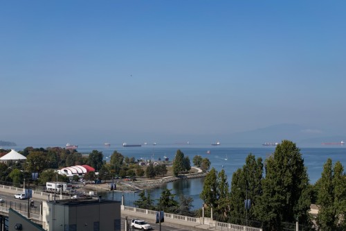 1401-907 Beach Avenue, Vancouver, BC 