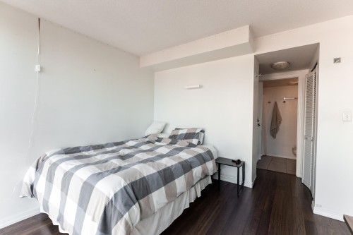 1401-907 Beach Avenue, Vancouver, BC 