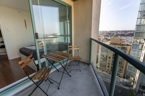 1401-907 Beach Avenue, Vancouver, BC 