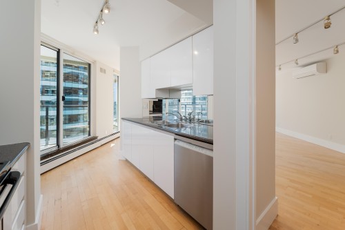 905-1010 Burnaby Street, Vancouver, BC 
