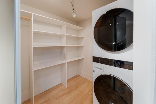 905-1010 Burnaby Street, Vancouver, BC 