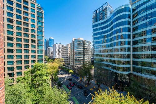 905-1010 Burnaby Street, Vancouver, BC 