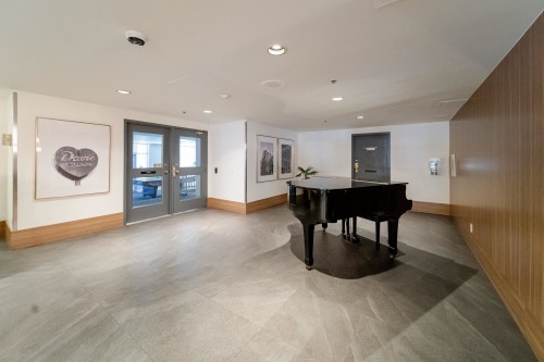 905-1010 Burnaby Street, Vancouver, BC 
