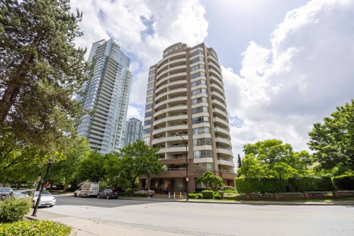401-4830 Bennett Street, Burnaby, BC 