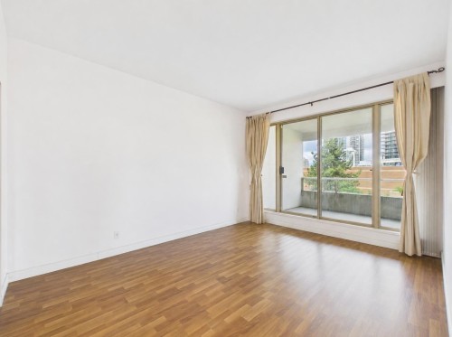 401-4830 Bennett Street, Burnaby, BC 