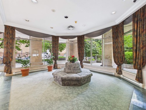 401-4830 Bennett Street, Burnaby, BC 